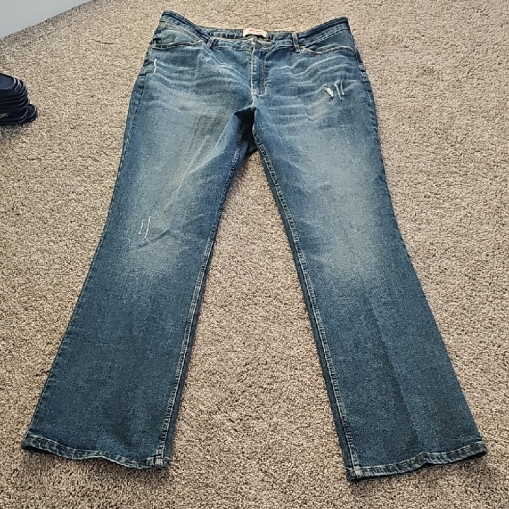 Wrangler Women's Flare Jeans in Blue